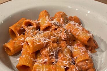 A little late night Rigatoni alla Zozzona