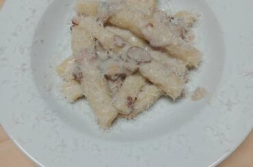 Long Capunti with brown almond sauce