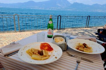Paccheri con misto lago, vista lago.