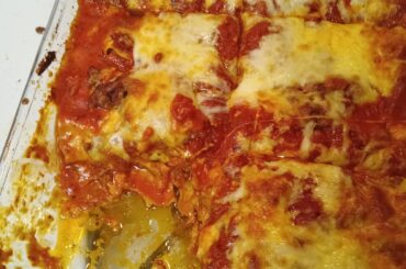 This is my second time making lasagna, it turned out pretty good.