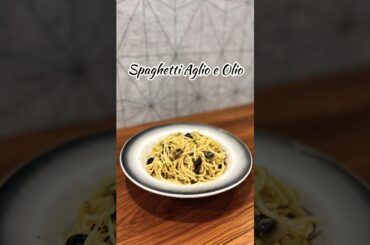 Spaghetti Aglio E Olio Recipe | Quick Spaghetti #cooking #easy #tasty #pasta #shorts #youtubeshorts