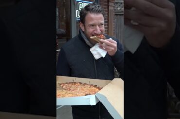 Dave Portnoy Reviews One Of New Haven's Most Iconic Pizzerias