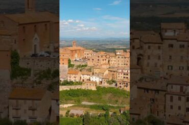 MUST SEE STUNNING ITALIAN TOWN! #italy #italia #wine #europe #travel #love #shorts #tuscany