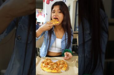 Rs 100 Pizza vs Rs 500 Pizza in Dominos | Cheapest VS Expensive Pizza #shorts #foodchallenge