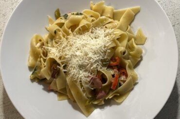 Pappardelle alle cipolle