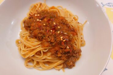 Spaghettini with garden tomatoes meat sauce