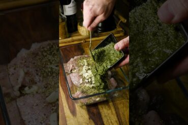 Pesto Feta Chicken with nice italian taste. Goes perfectly with pasta. #pestochicken #pesto #shorts