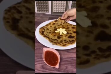 #viralvideos #ytshorts #cooking #1million  #chicken paratha