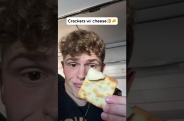 Everything I eat in first class on Spirit Airlines for the day!