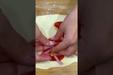Pizza Calzone in 10 minute #shorts