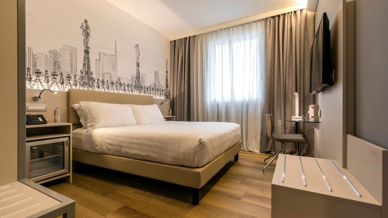 Review 43 Station Hotel Review 43 Station Hotel