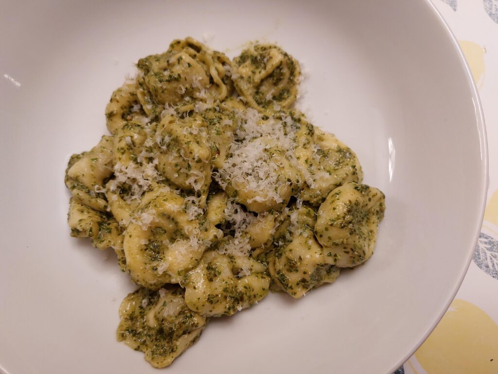 Pesto Tortellini
