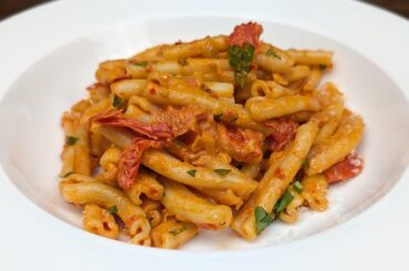 Creamy and Spicy Harissa Pasta