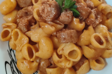 Pipe Rigate with Spicy Luganega Sauce