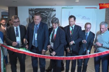 Ribbon Cutting at the International Wine Expo Chicago in collaboration with Vinitaly (IWE 2023).