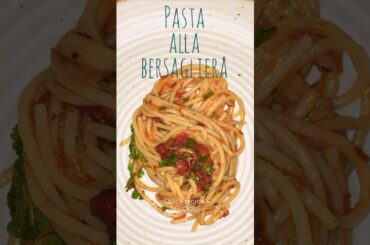 Pasta spaghetti in tomato sauce | #food #italy #italianfood #spaghetti #tomato #food #cooking #short
