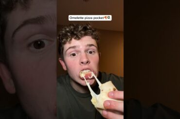 Pizza omelette food hack! #foodhacks