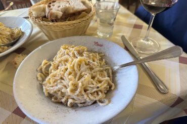 Cacio e Pepe at DaEnzo in Trastevere