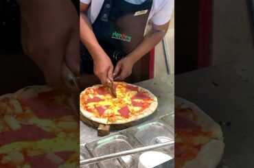 Tara kain tayo ng italian pizza! #food #italian #italianfood #pizza #pizzalover #amare