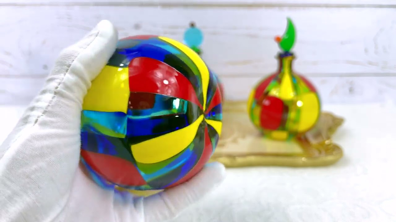 My Italian Decor – Hand Blown Murano Glass Large Pazzia Perfume Bottle, Made In Italy. My Italian Decor - Hand Blown Murano Glass Large Pazzia Perfume Bottle, Made In Italy.