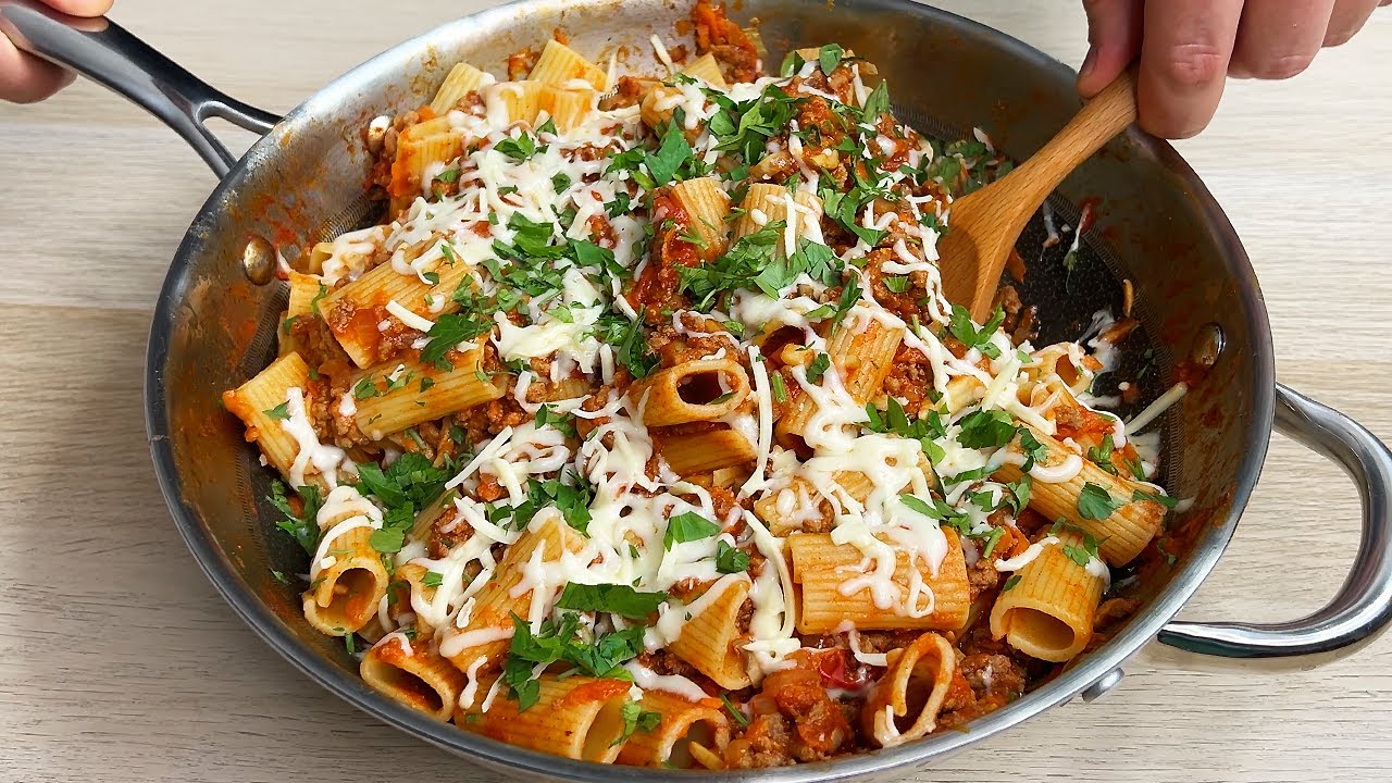 Family favorite: pasta with juicy meat in an irresistible Italian recipe! Family favorite: pasta with juicy meat in an irresistible Italian recipe!