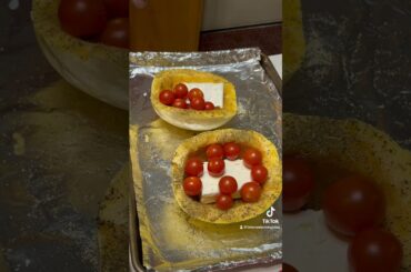 Feta spaghetti squash #fetapasta #food #spaghetti #cooking #foodblogger #like #subscribe #foodie