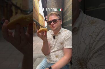 Amazing Italian Apple Pastry in Bologna Italy - Food Tour