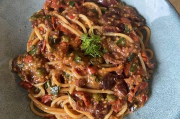 Spaghetti alla puttanesca!!