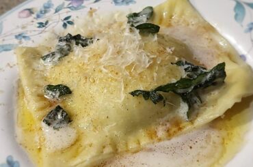 First attempt at ravioli al uovo in sage butter