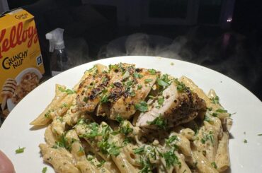 Creamy Penne w/ Pan Seared Chicken