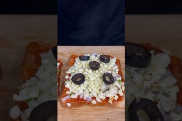Instant Mini Pizza ASMR Cooking #shorts #food #pizza #cooking #indianasmrworld #asmr