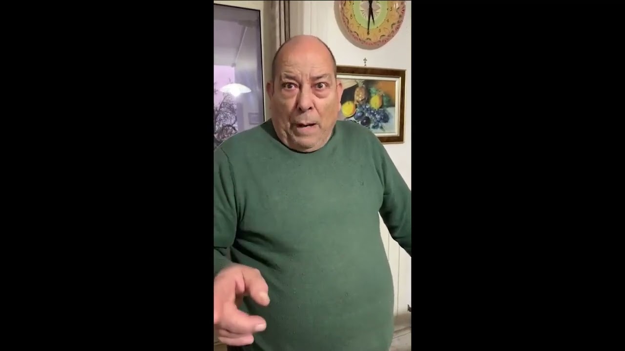 NONNI TIKTOKER- – Gnomo armato d shorts #dance #tiktok NONNI TIKTOKER- - Gnomo armato d shorts #dance #tiktok