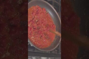 Classic Italian Marinara Sauce with Basil #homemade #italian  #cooking  #marinara #sauce