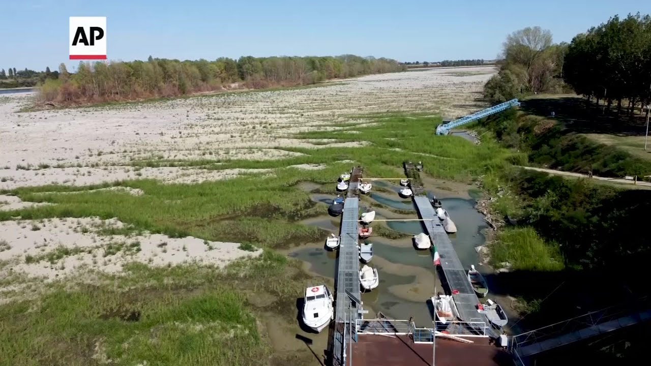 Drought drains Italy’s longest river Drought drains Italy's longest river