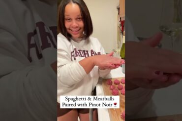 Food & Wine Pairing @inthedrinkofaneye : Spaghetti and Meatballs Paired with Pinot Noir #foodandwine