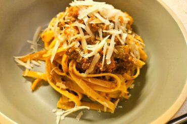 Fettuccine w/ Meat Sauce