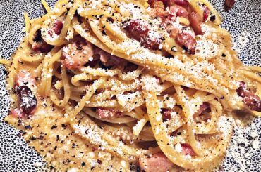 Here’s a carbonara that I made for my girlfriend this Valentine’s Day 😊