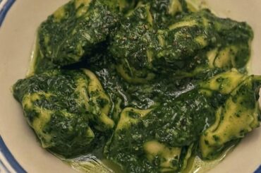 Tortellini with mushrooms and ricotta with a sauce made of Cavalo Nero