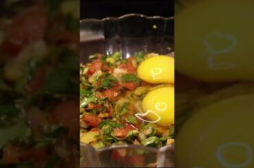 Italian Omelette #fusioncuisine #foodie #trendingshorts #foodshorts #omeletterecipe #ytshorts