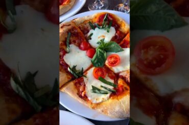 You don’t want to miss Wine Down Wednesday In San Antonio Texas @eggspectation_sa