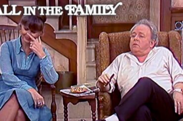 Edith Learns About Italian Cooking With Frank (ft Vincent Gardenia)| All In The Family