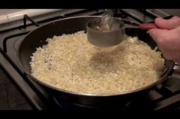Classic Italian Dishes Video Cooking Guide 001 - Mushroom Risotto