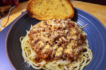 Old school diner style spaghetti and meat sauce