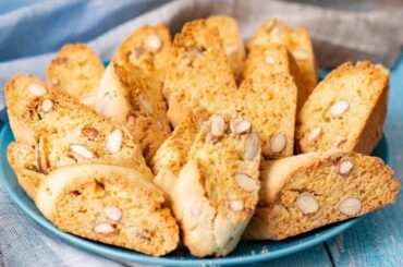 Cantucci: original italian almond cookies recipe!