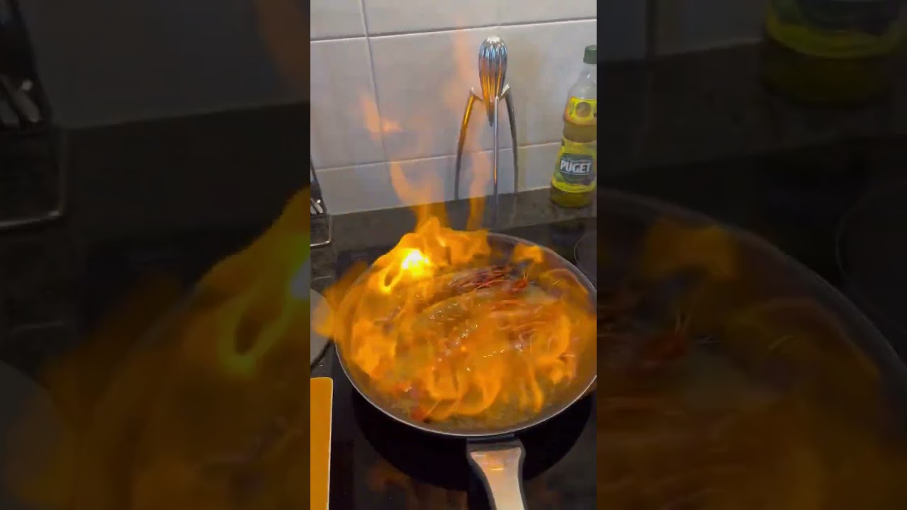 Fried prawn #italiancooking #prawns #friedprawns #shorts #viral #food Fried prawn #italiancooking #prawns #friedprawns #shorts #viral #food