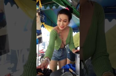 Amazing Funny Lady Chef Make Noodle - Thai Street Food