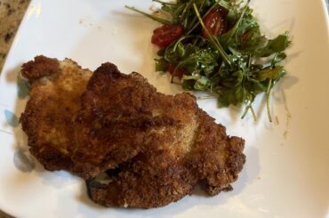 Chicken Cutlets with Arugula, Tomato, and Balsamic Glaze