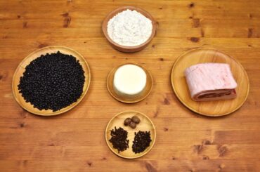 Torta de Faxoli - Medieval Pie with Beans and Pork Belly