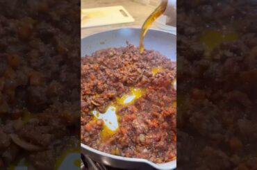 Bolognese Sauce Recipe #shorts #pasta #cookingchannel #foodie #recipeshorts