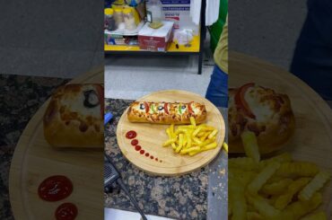 Italian rap #youtubeshorts #pizza #zinegrburger #saaj #italy #food #fastfood #italianfood